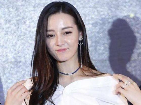 娱乐圈爆料真实热巴,热巴真实一面曝光，网友直呼颠覆想象！  第2张